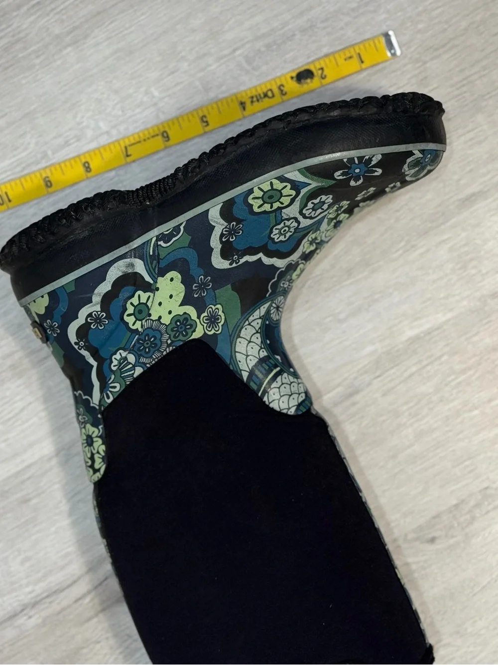 EUC Bogs Women's Black Floral Rain Boots with Blue and Green Accents Size 7